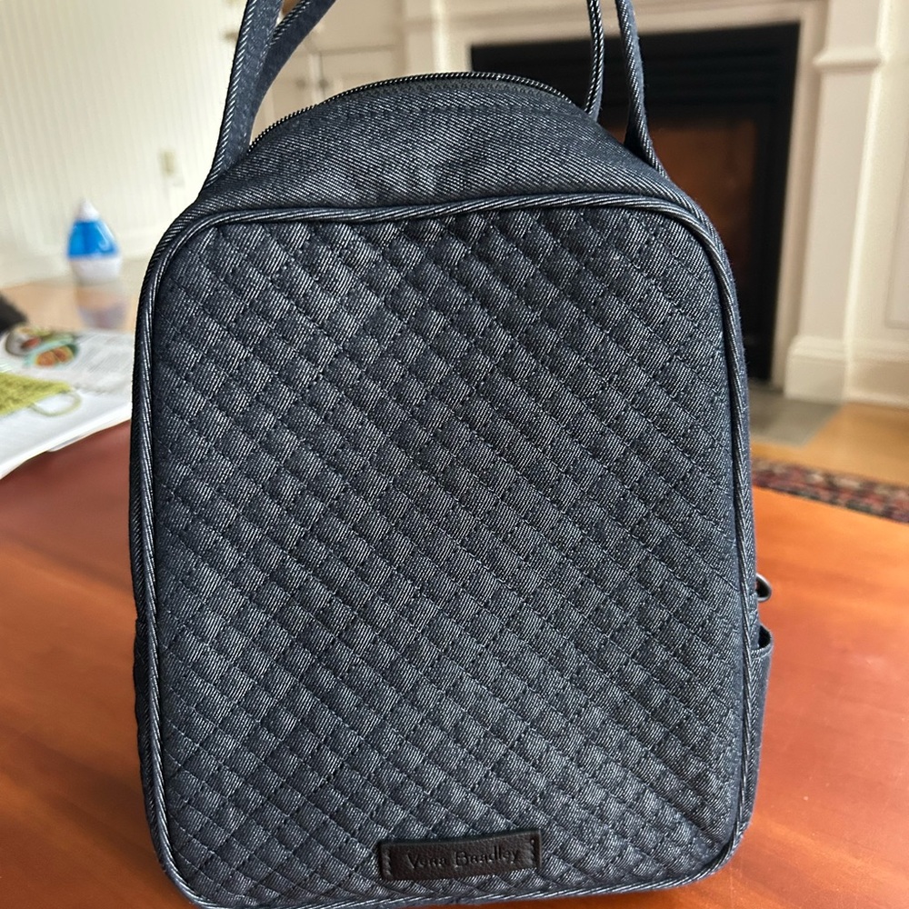 Vera Bradley Navy Blue Quilted insulated lunch bag